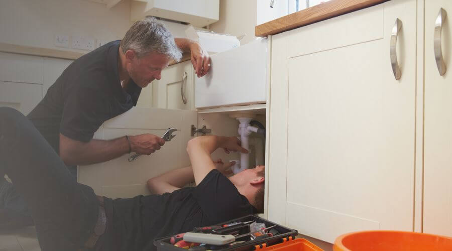 Expert burst pipe repair services in Leesville, OH